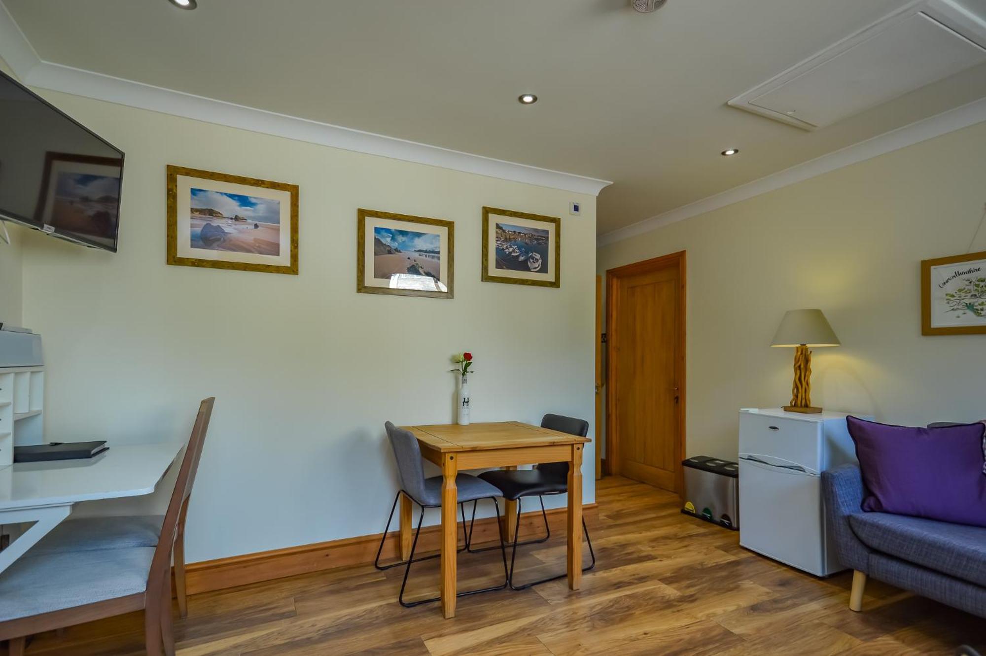 דירות Garnant Cosy Cabin Perfect To Explore מראה חיצוני תמונה